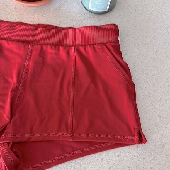 NWOT Free people Movement Mid Rise Move On Micro Red Shorts Activewear Nylon - Picture 4 of 14